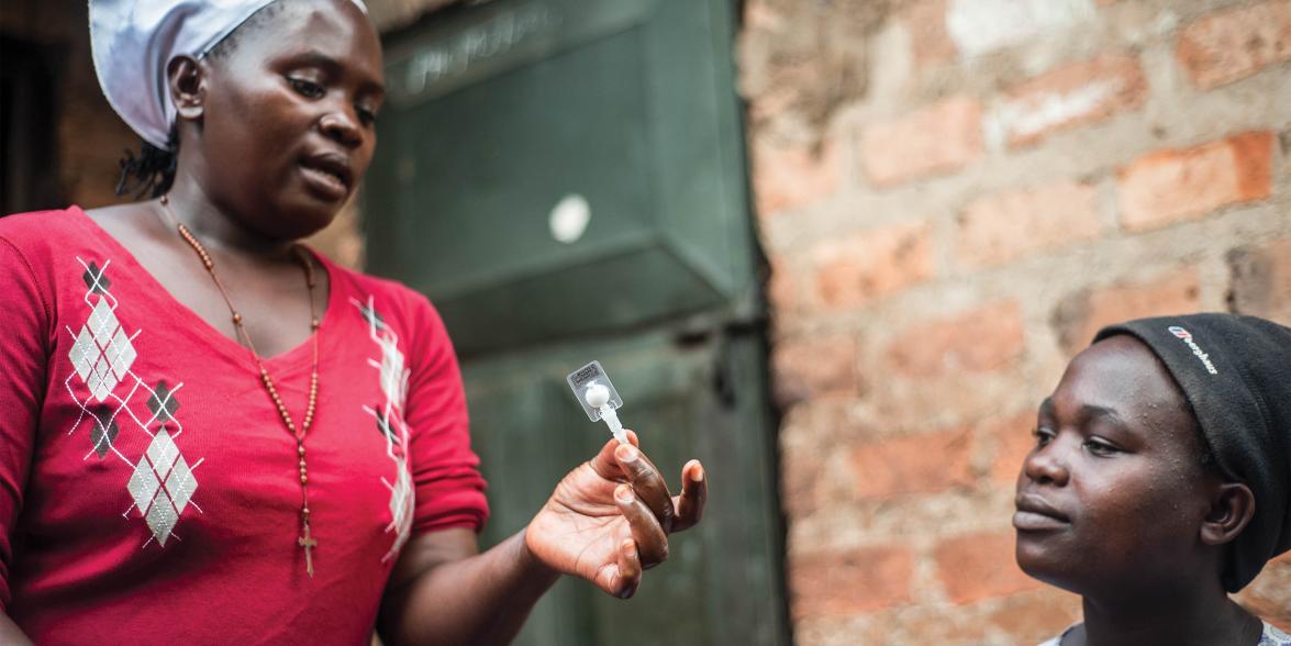 Image of communityhealth worker and family planning client